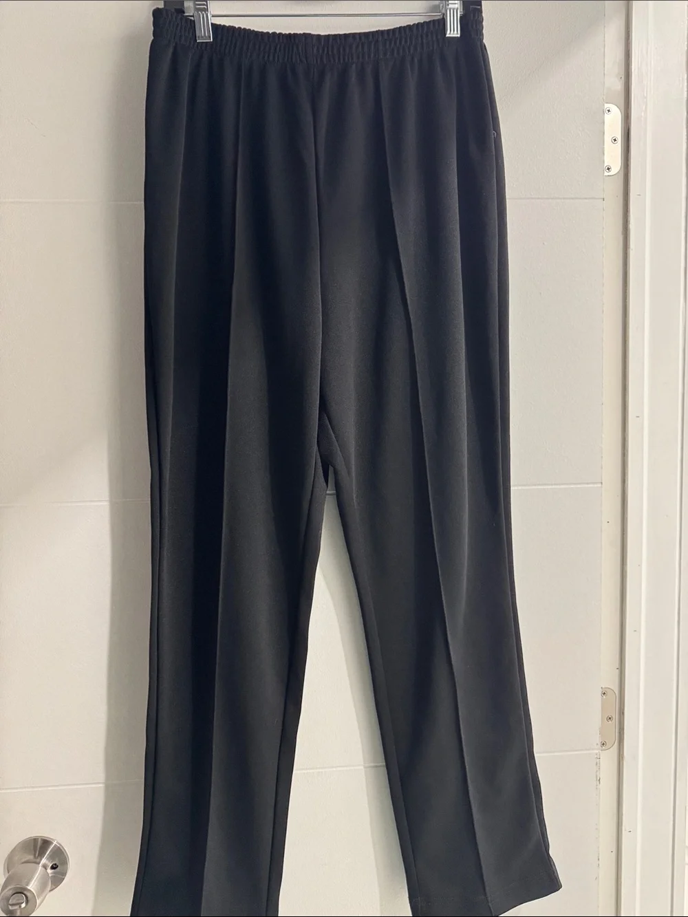 Roaman's Black Women's Pull-On Jogger Pants Style 25-2584-8  ( 100 % polyester